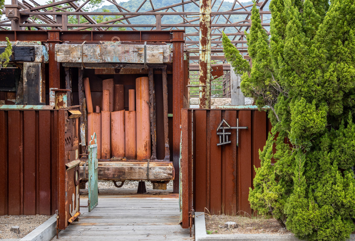 Needle factory | Art | Benesse Art Site Naoshima