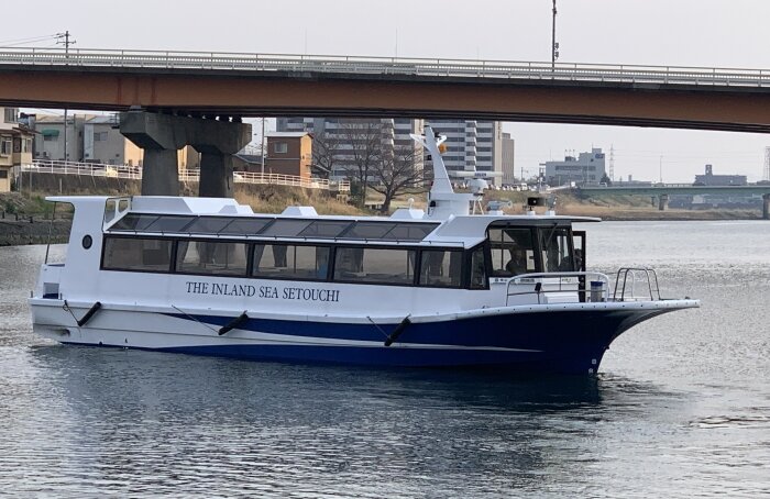 cruise_01.jpg