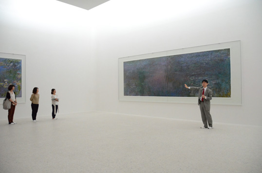 地中美術館、モネ(室)の魅力―<br>モネ研究者、三菱一号館美術館・安井裕雄氏による勉強会を開催しました。