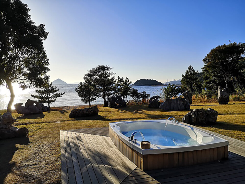 
                                  Cultural Melting Bath: <br>Project for Naoshima